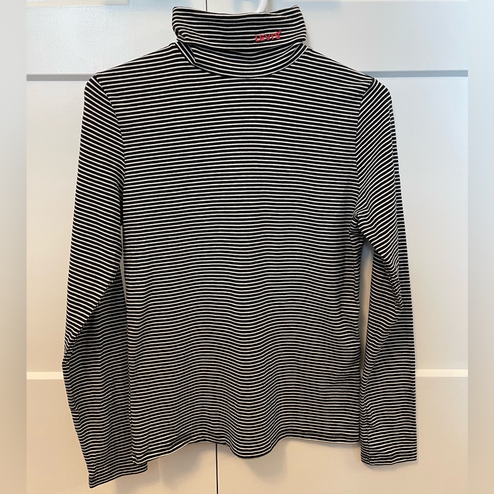 Levi’s Turtleneck